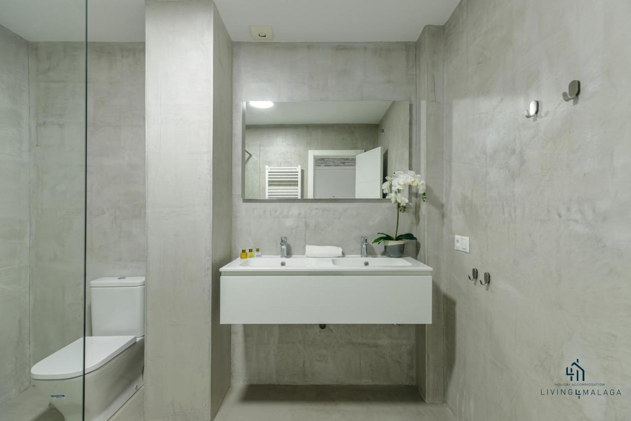 Апартаменты Living4Malaga Malaga Centre Premium Экстерьер фото