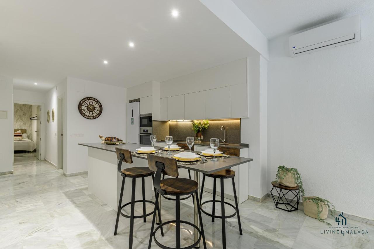 Апартаменты Living4Malaga Malaga Centre Premium Экстерьер фото