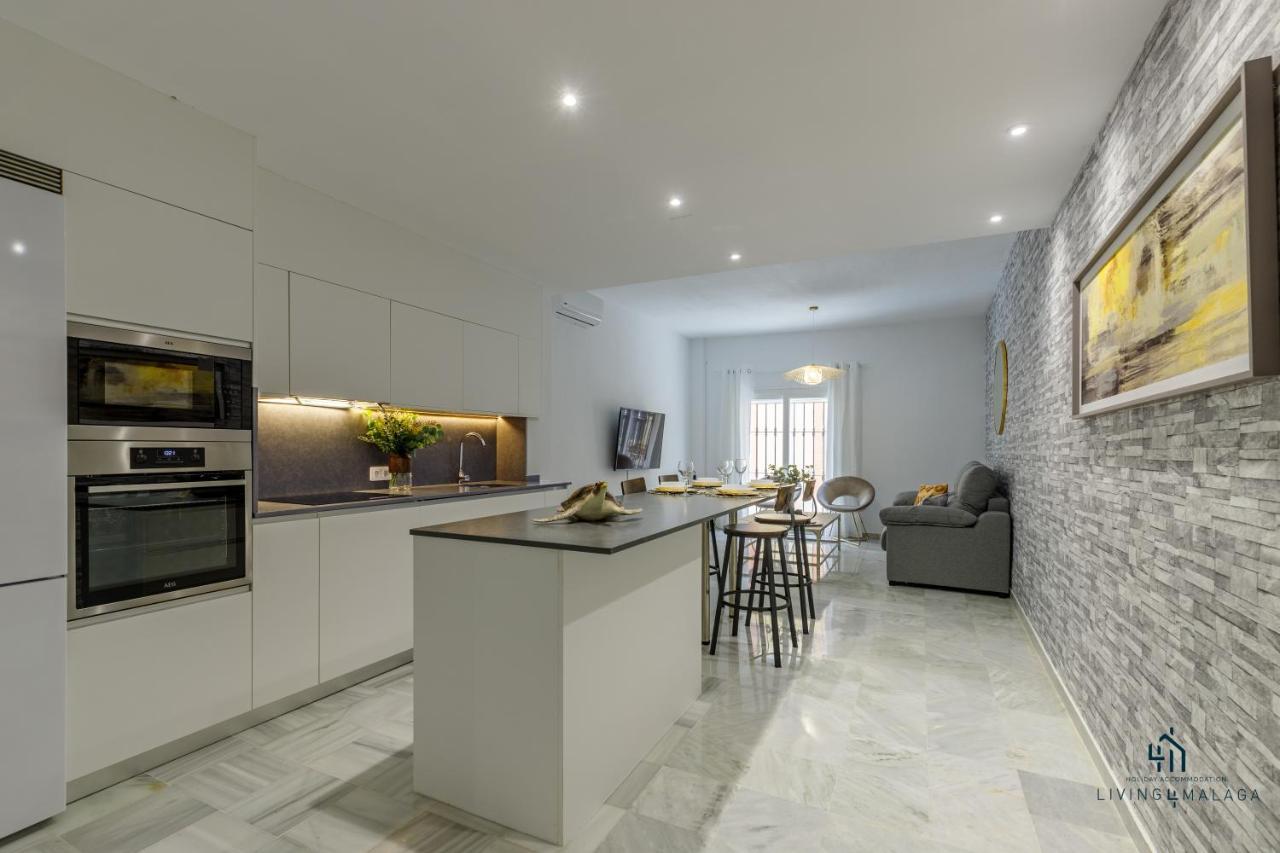 Апартаменты Living4Malaga Malaga Centre Premium Экстерьер фото