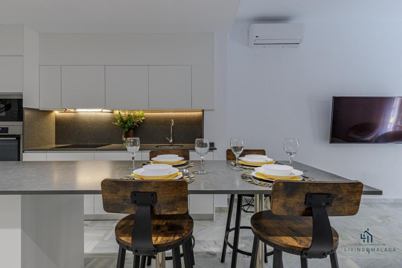 Апартаменты Living4Malaga Malaga Centre Premium Экстерьер фото